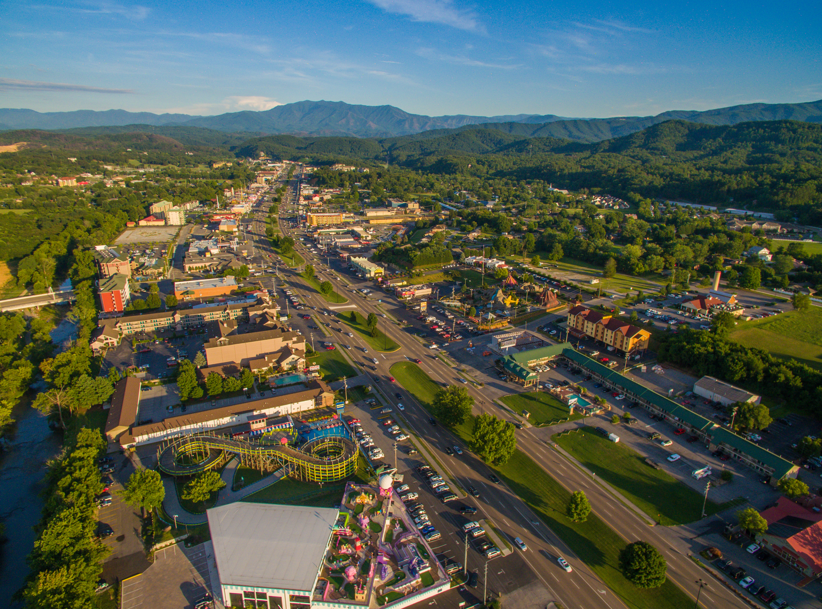 aerial view of pigeon forge tn