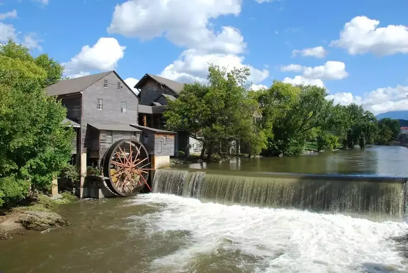 The Pigeon Forge Old Mill on the river.