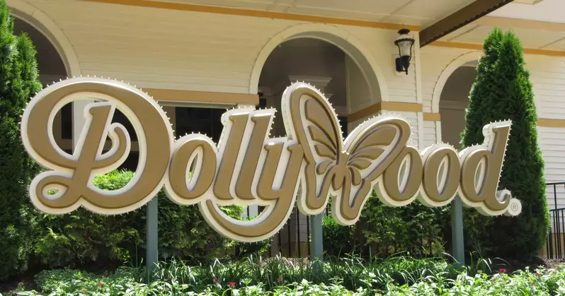 Dollywood sign